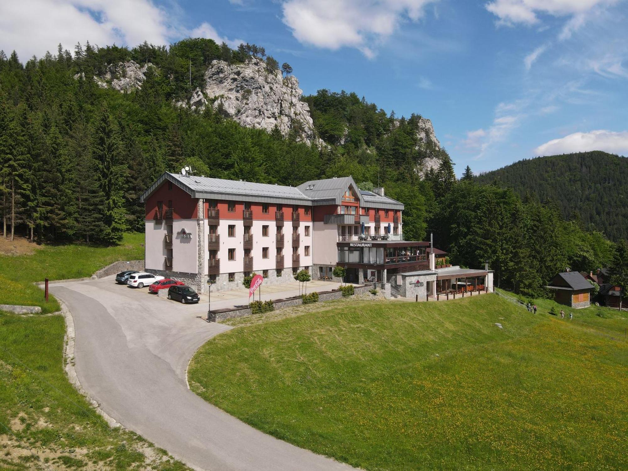 Hotel Malina*** Ruzomberok Eksteriør bilde